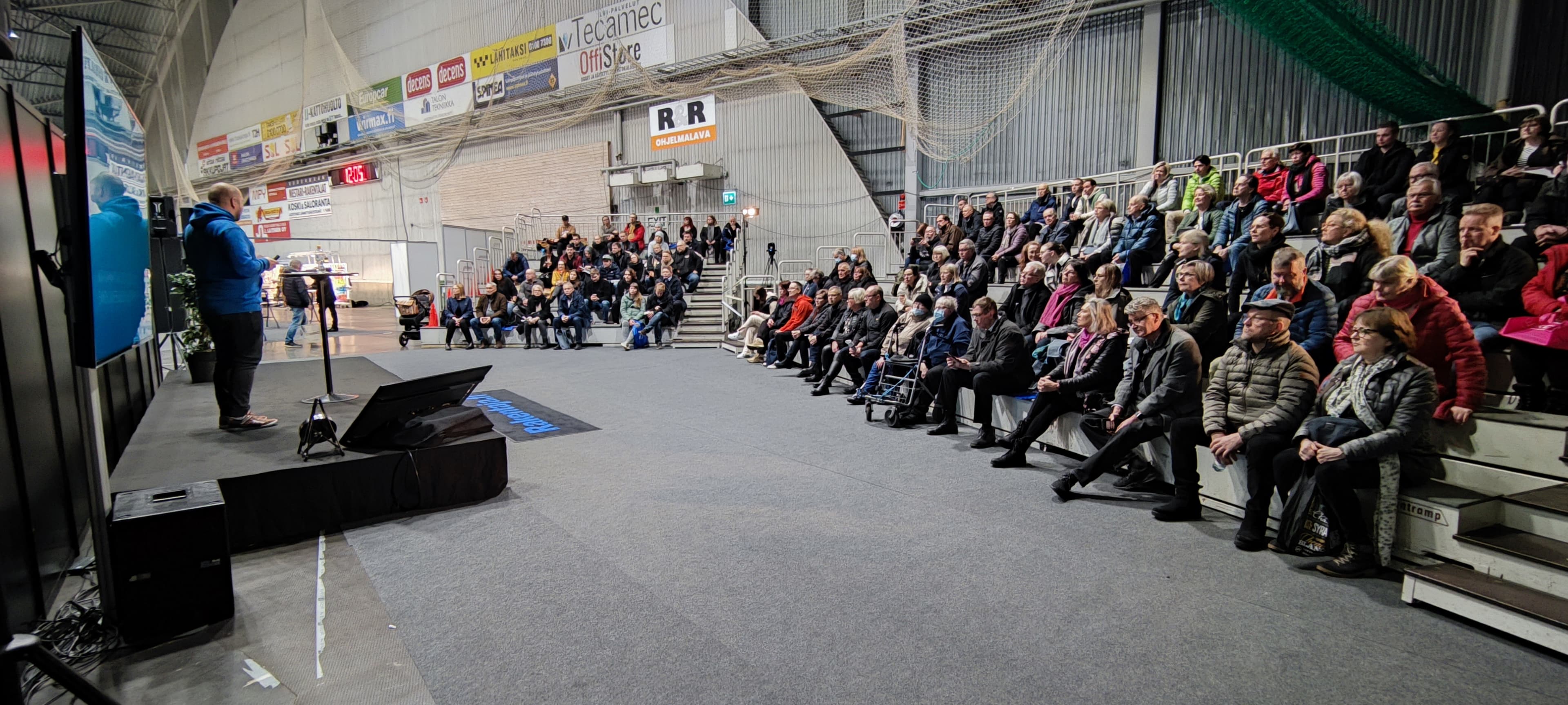 Kuvassa messujen ohjelmalava